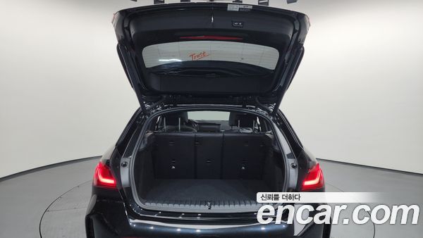BMW 1 Series 2022, фото 20