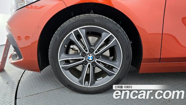 BMW 1 Series 2021, фото 5