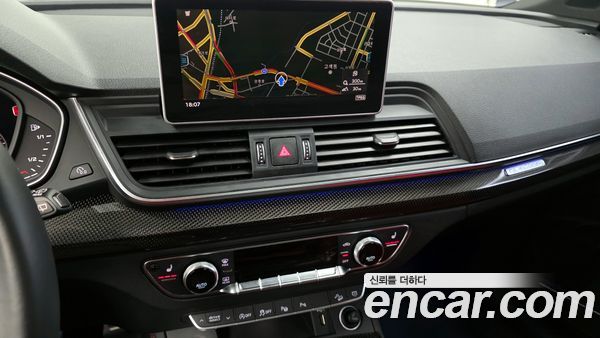 Audi SQ5 2020, фото 14