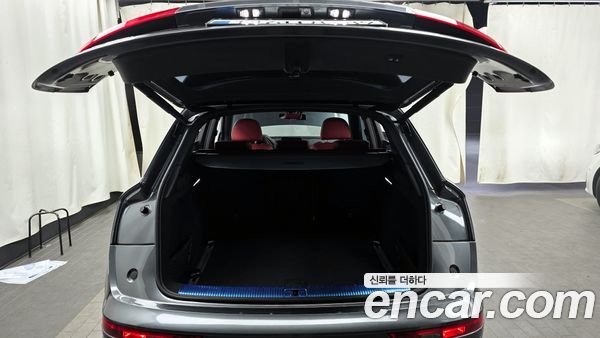 Audi SQ5 2020, фото 20
