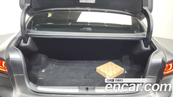 Lexus LS 2022, фото 19