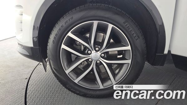 Land Rover Discovery Sport 2025, фото 4