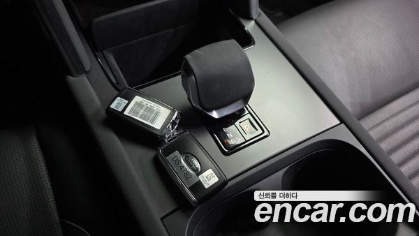 Land Rover Discovery Sport 2025, фото 8