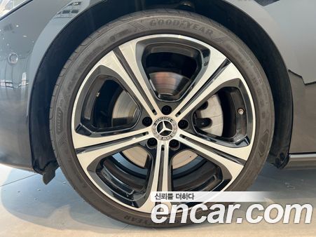 Mercedes-Benz C-Class 2024, фото 5