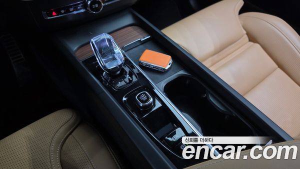 Volvo XC60 2024, фото 9