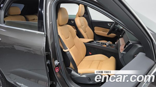 Volvo XC60 2024, фото 10
