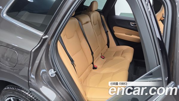 Volvo XC60 2024, фото 12