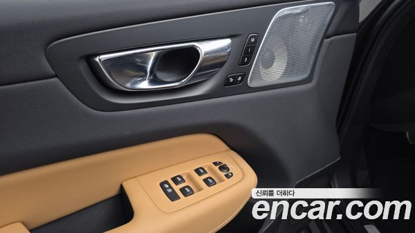 Volvo XC60 2024, фото 18
