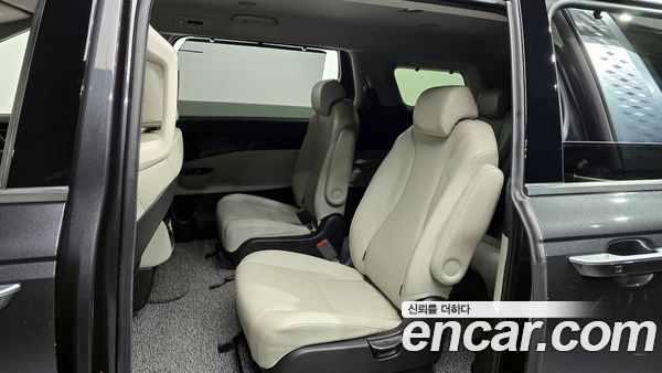 Kia Carnival 2021, фото 12
