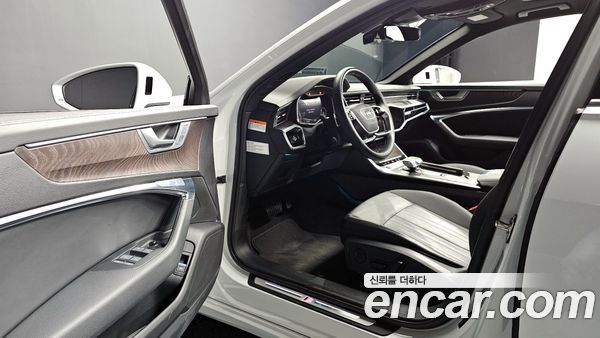 Audi A6 2023, фото 12