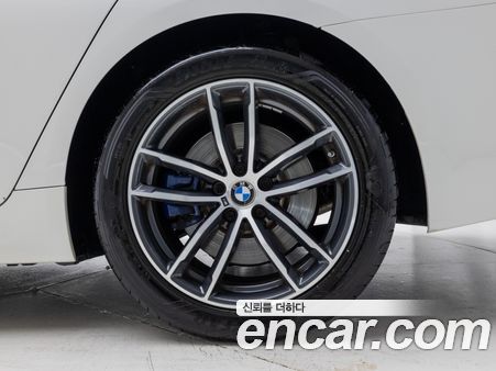BMW 5 Series 2021, фото 5