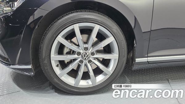 Volkswagen Passat 2021, фото 4