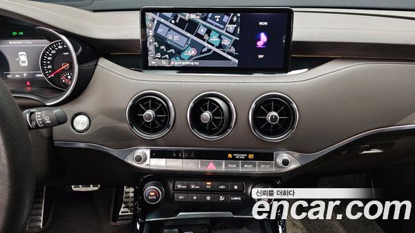 Kia Stinger 2023, фото 20