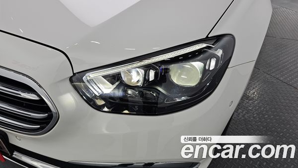 Mercedes-Benz E-Class 2021, фото 8