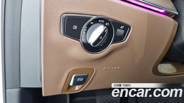 Mercedes-Benz E-Class 2021, фото 30