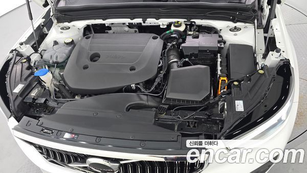 Volvo XC40 2023, фото 6