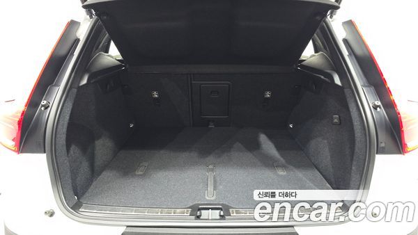 Volvo XC40 2023, фото 26