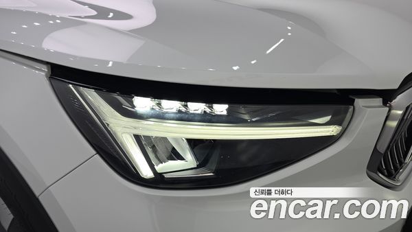 Volvo XC40 2023, фото 8