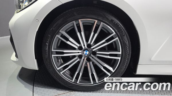 BMW 3 Series 2020, фото 5