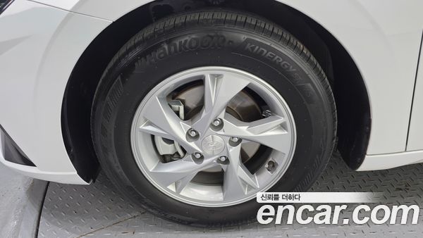 Hyundai Elantra 2021, фото 5