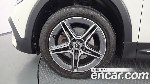 Mercedes-Benz GLB 2021, фото 5