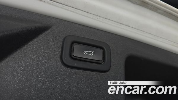 Land Rover Discovery Sport 2021, фото 20