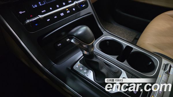 Kia Carnival 2021, фото 12