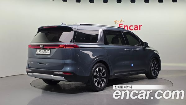 Kia Carnival 2021, фото 2