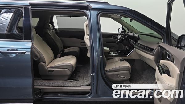 Kia Carnival 2021, фото 27