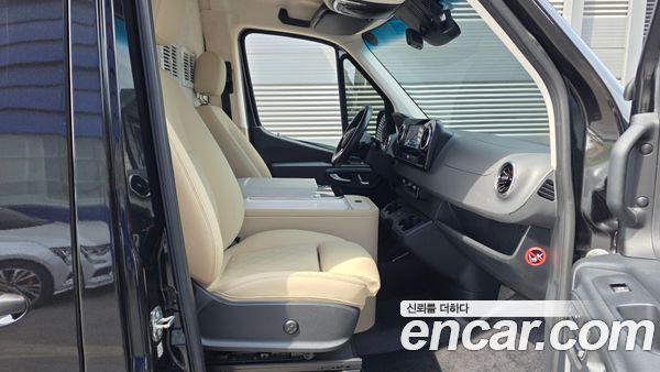 Mercedes-Benz Sprinter 2022, фото 16