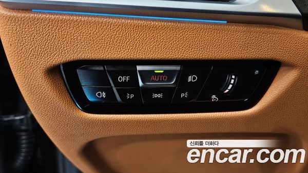BMW 3 Series 2024, фото 20