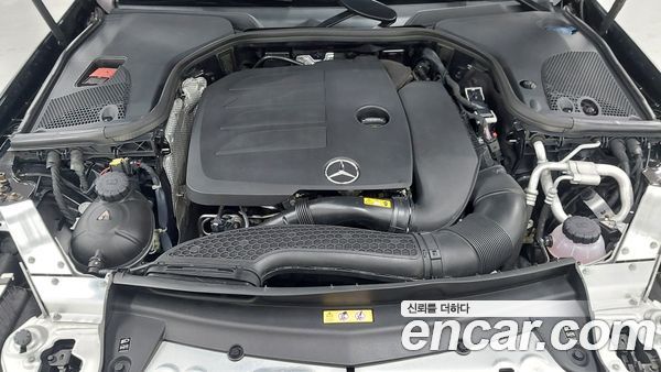 Mercedes-Benz E-Class 2022, фото 6