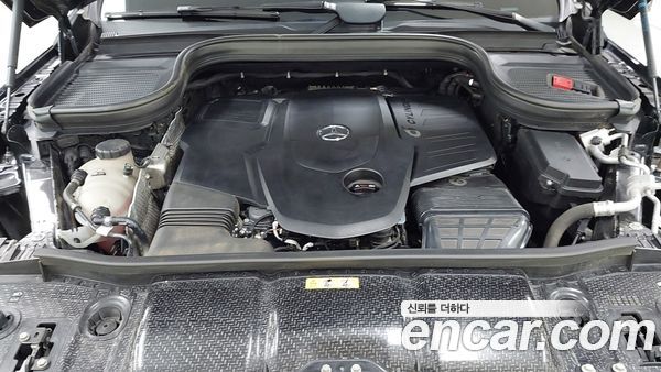 Mercedes-Benz GLE 2023, фото 6