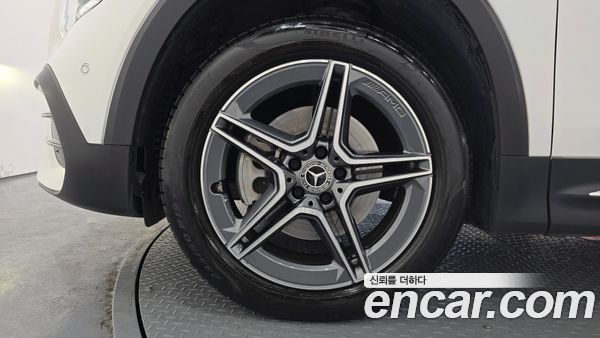 Mercedes-Benz GLB 2023, фото 5