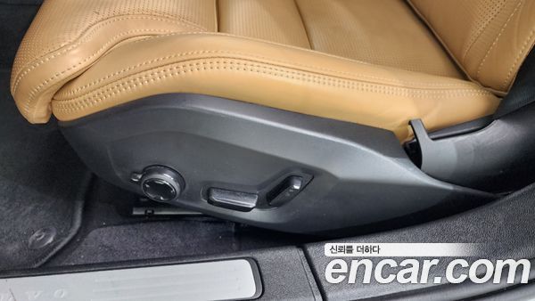 Volvo S60 2022, фото 31