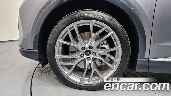 Audi Q4 e-tron 2025, фото 5