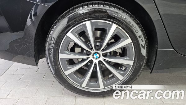 BMW 3 Series 2024, фото 5