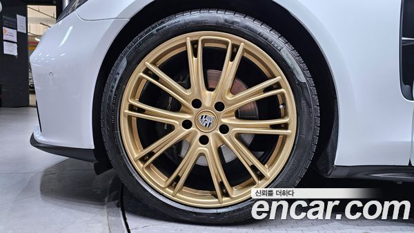 Porsche Panamera 2022, фото 5