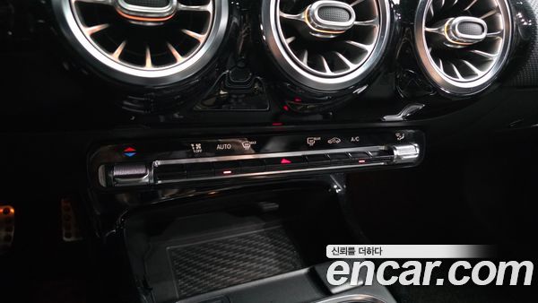 Mercedes-Benz CLA 2021, фото 31