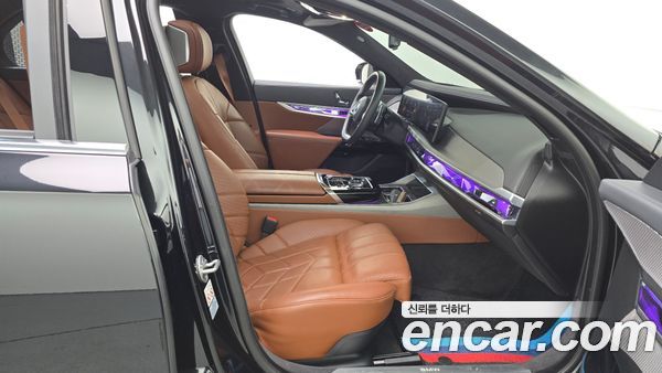 BMW 7 Series 2023, фото 16
