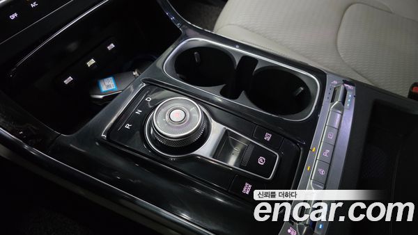Kia Carnival 2021, фото 9