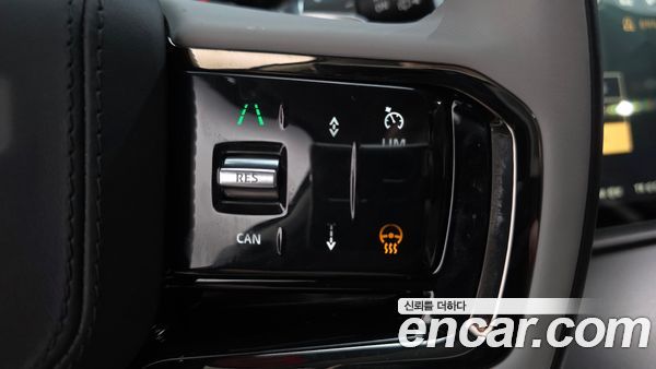 Land Rover Range Rover Velar 2025, фото 29