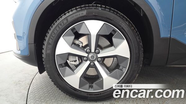 Volvo XC40 2023, фото 5