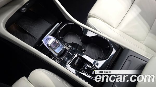 Volvo XC40 2023, фото 12