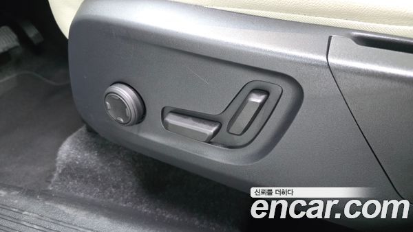 Volvo XC40 2023, фото 31
