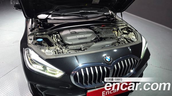 BMW 1 Series 2021, фото 6