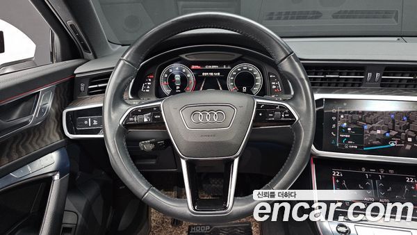 Audi A6 2021, фото 19