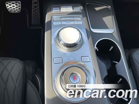 Genesis GV70 2024, фото 13