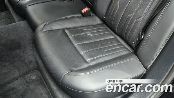 Audi A8 2020, фото 30