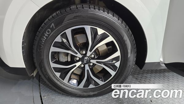 Kia Carnival 2021, фото 5